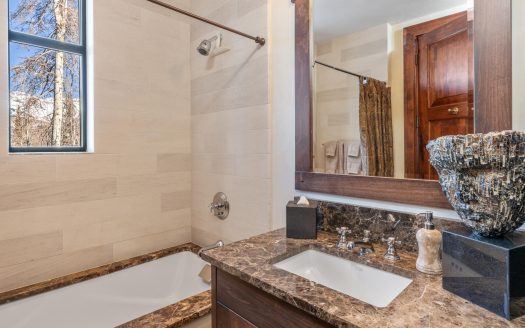 125 Hang Glider Drive