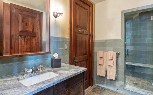 125 Hang Glider Drive