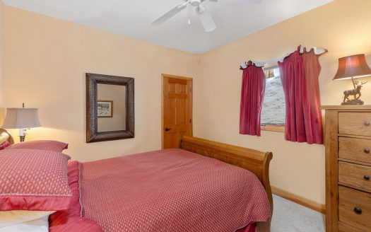 102 Double Eagle Way