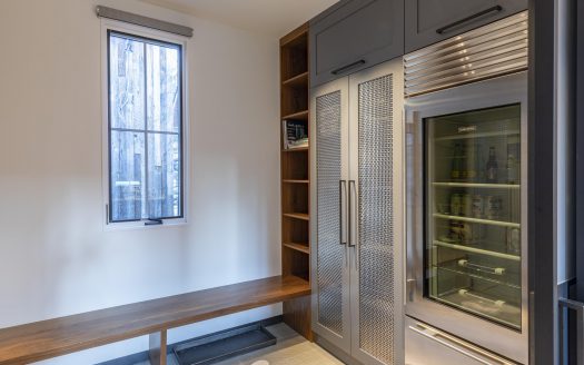 E 127 Columbia Avenue