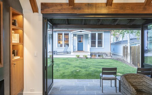 E 127 Columbia Avenue