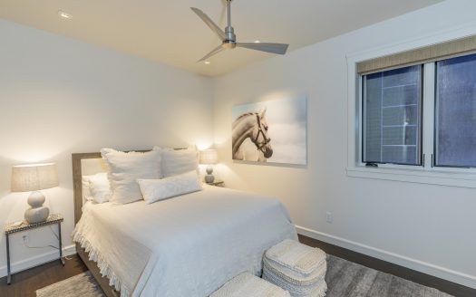 E 127 Columbia Avenue