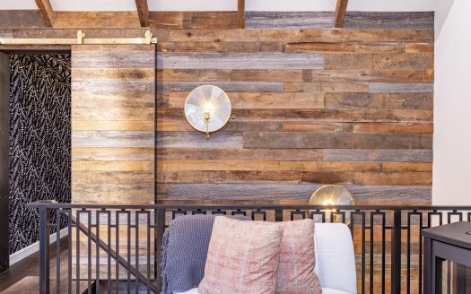 E 127 Columbia Avenue