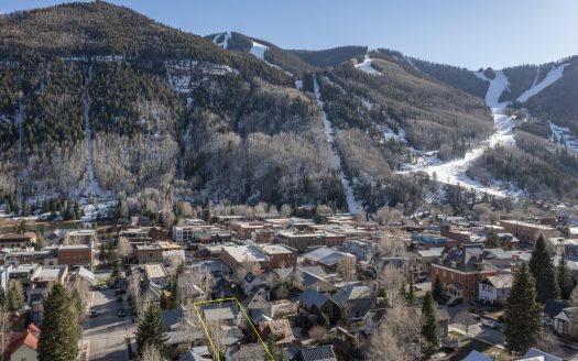 E 127 Columbia Avenue