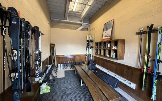 136 San Joaquin Road D101