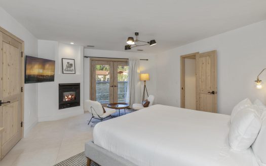 136 Country Club Drive 741/743