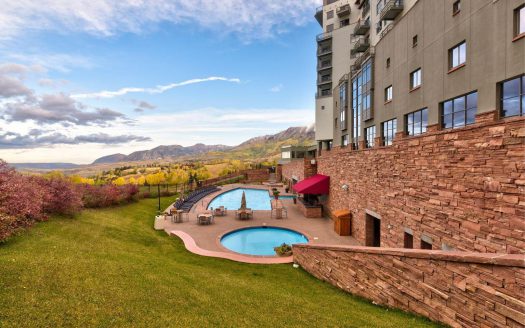 136 Country Club Drive 741/743