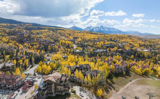 98 Aspen Ridge Drive 203