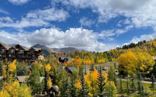 136 Country Club Drive 503 & 505