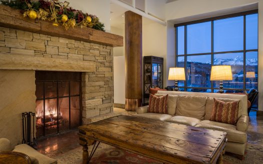 136 Country Club Drive 503 & 505