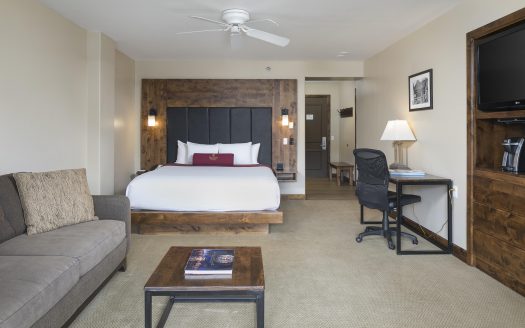 136 Country Club Drive 503 & 505