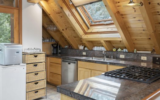 W 627 Colorado Avenue