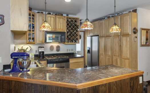 W 627 Colorado Avenue