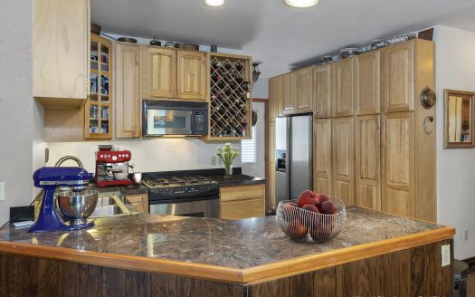 W 627 Colorado Avenue