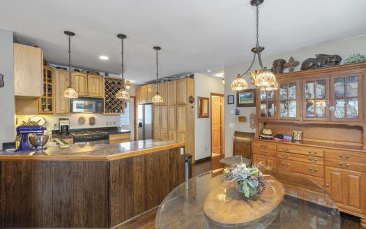 W 627 Colorado Avenue