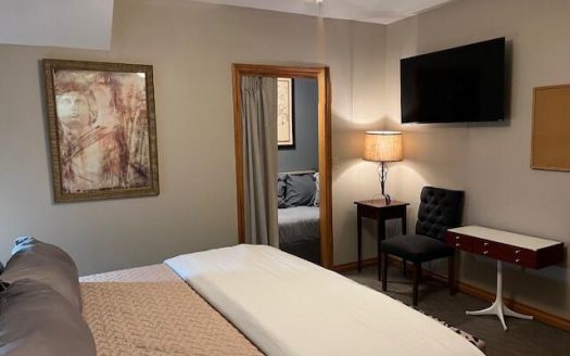 W 627 Colorado Avenue