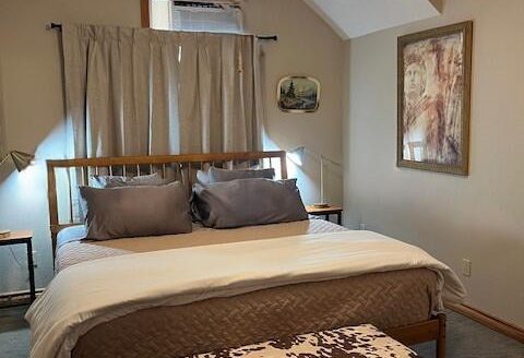 W 627 Colorado Avenue