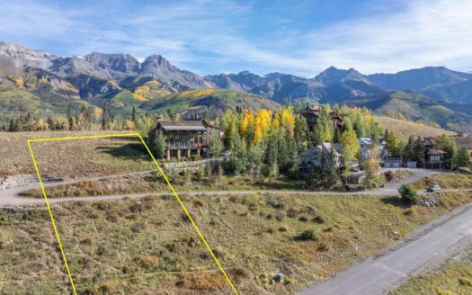 236 Country Club Drive