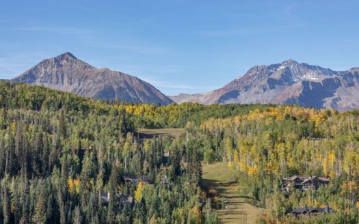 236 Country Club Drive