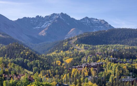 236 Country Club Drive