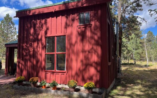 W 80 Piney Woods Way