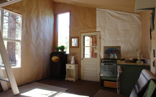 W 80 Piney Woods Way