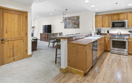 135 San Joaquin Road 106