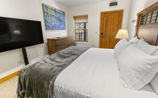 135 San Joaquin Road 106