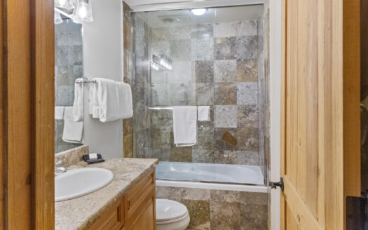 135 San Joaquin Road 106