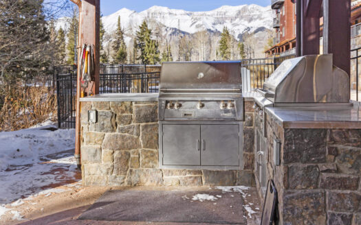 135 San Joaquin Road 106