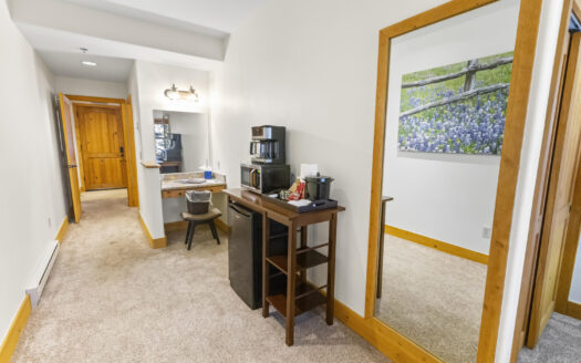 135 San Joaquin Road 303