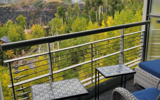 136 Country Club Drive 322