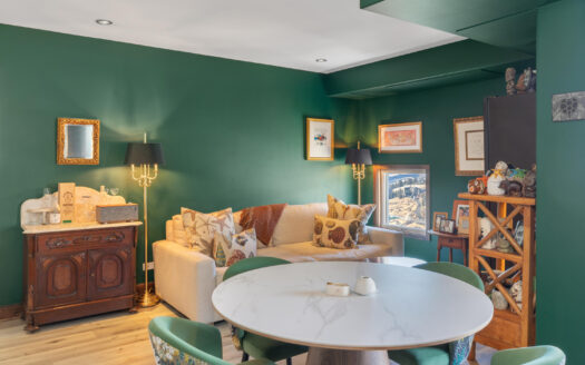 136 Country Club Drive 322