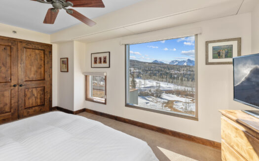 136 Country Club Drive 322