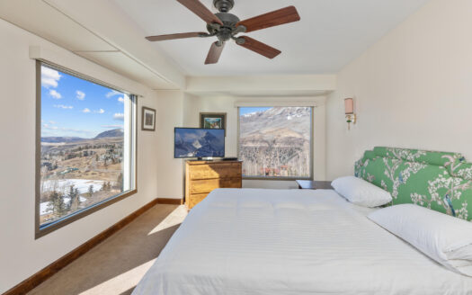 136 Country Club Drive 322