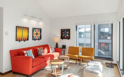 S 134 Tomboy Street 8