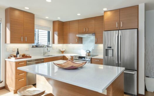 S 134 Tomboy Street 8