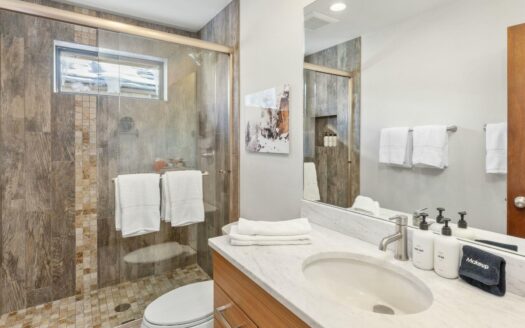 S 134 Tomboy Street 8