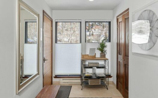 S 134 Tomboy Street 8