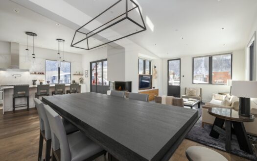 E 126 Colorado Avenue 126R