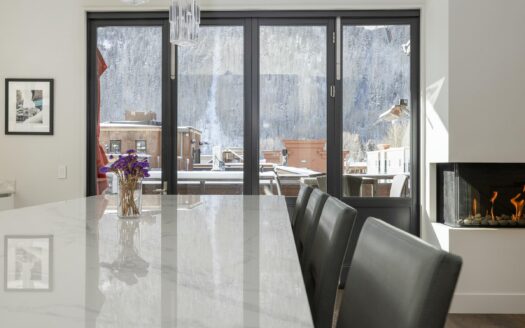 E 126 Colorado Avenue 126R