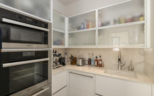 E 126 Colorado Avenue 126R