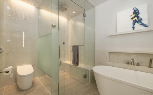 E 126 Colorado Avenue 126R