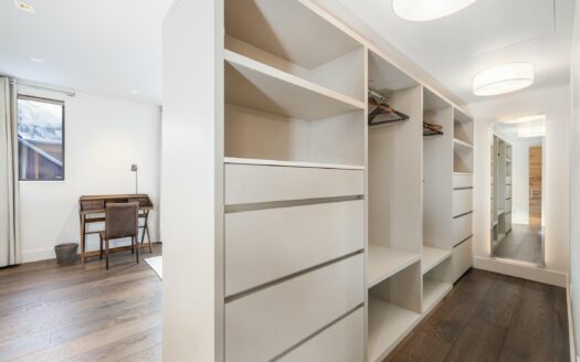 E 126 Colorado Avenue 126R