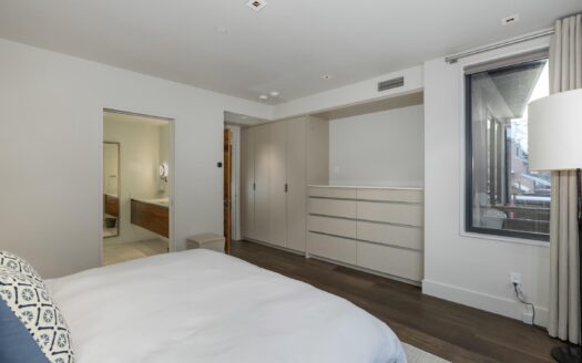 E 126 Colorado Avenue 126R