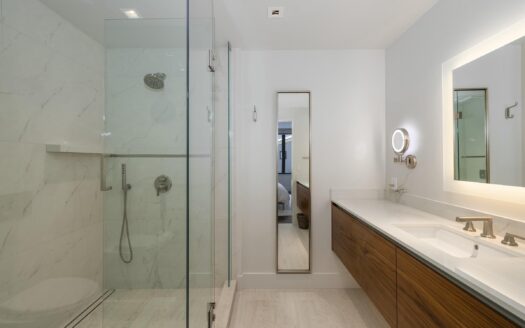 E 126 Colorado Avenue 126R