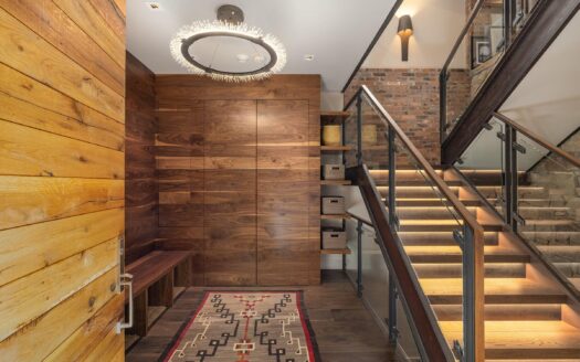 E 126 Colorado Avenue 126R