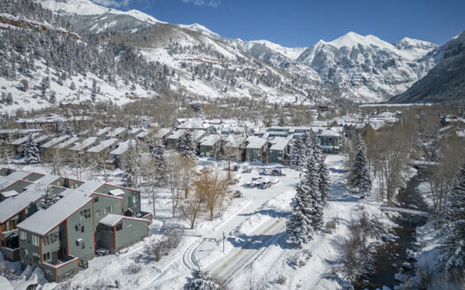 W 747 Pacific Avenue 540