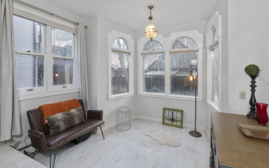 E 116 Columbia Avenue