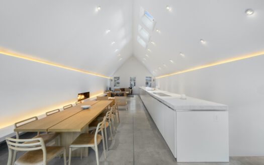 E 404 Columbia Avenue